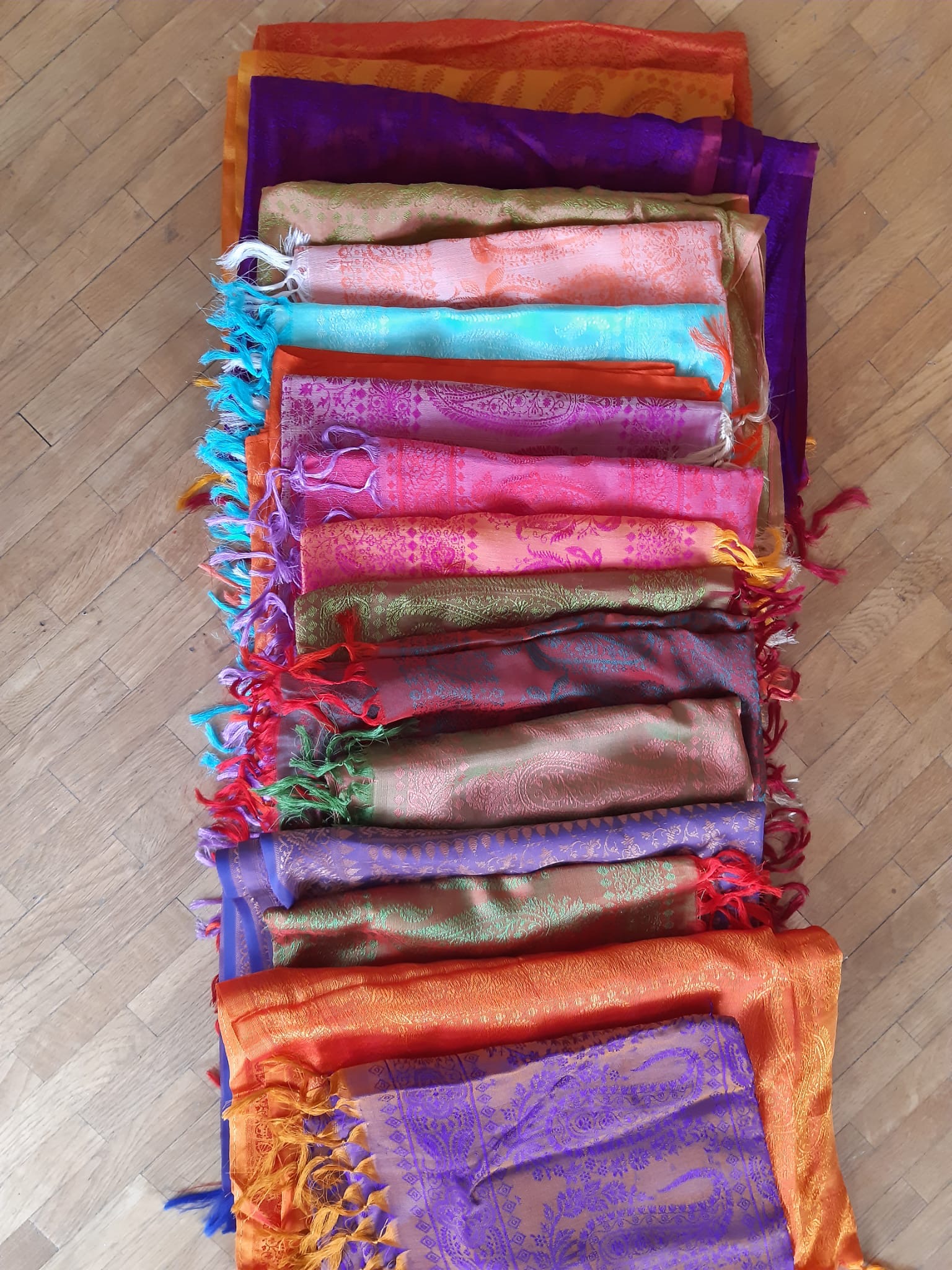 Echarpes differents coloris